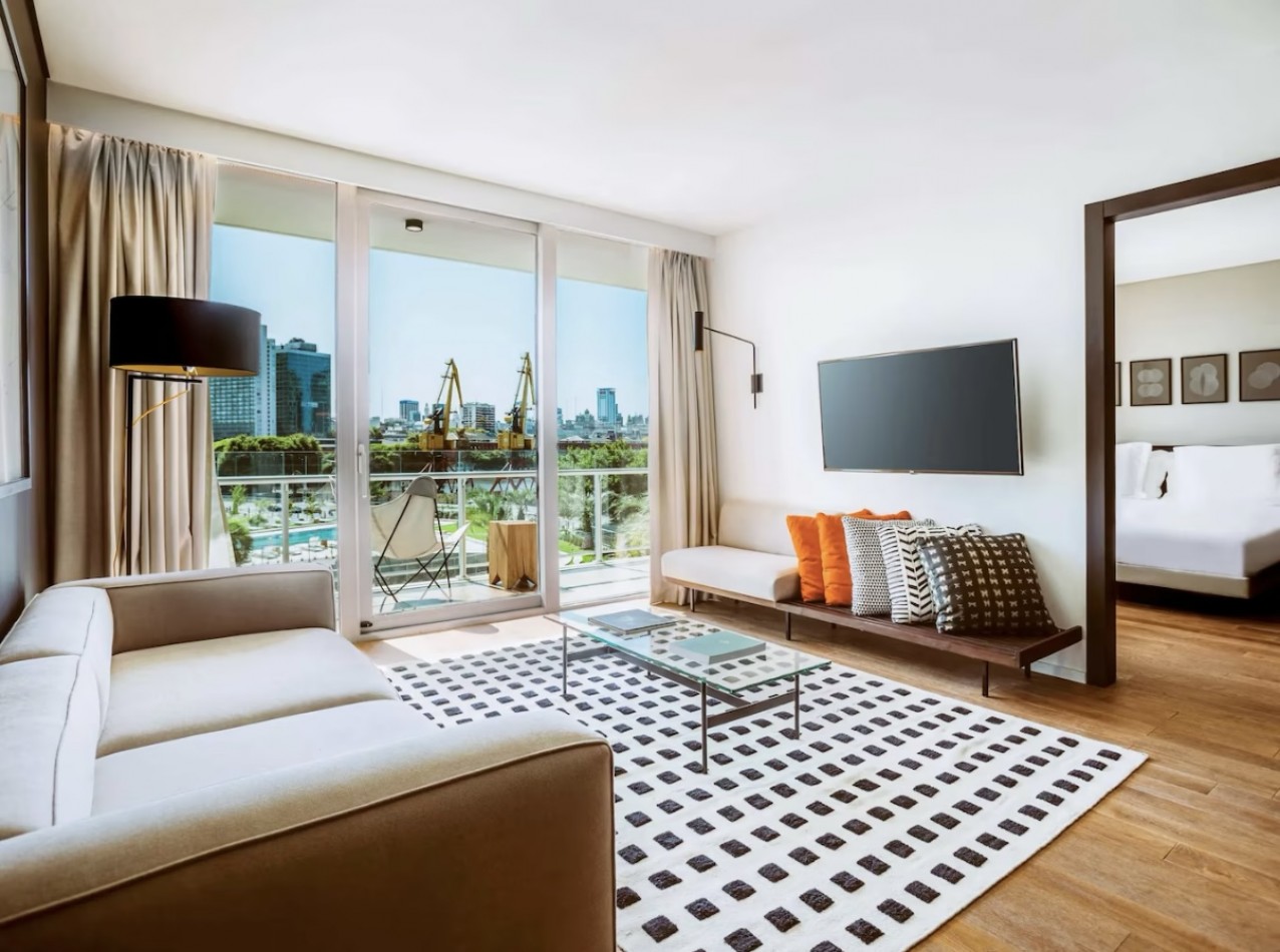 SLS - Suite hotel