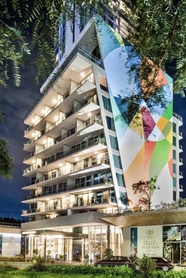 SLS - Suite hotel