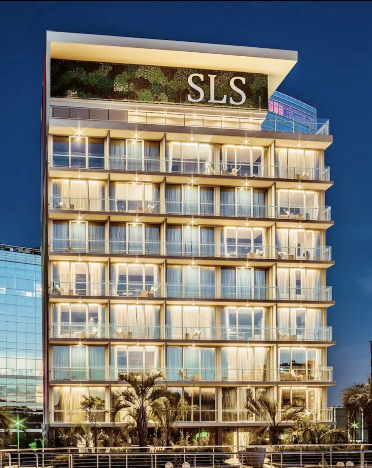 SLS - Suite hotel