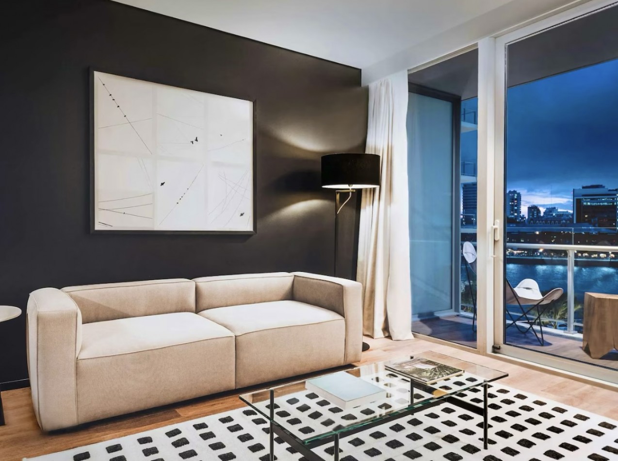 SLS - Suite hotel