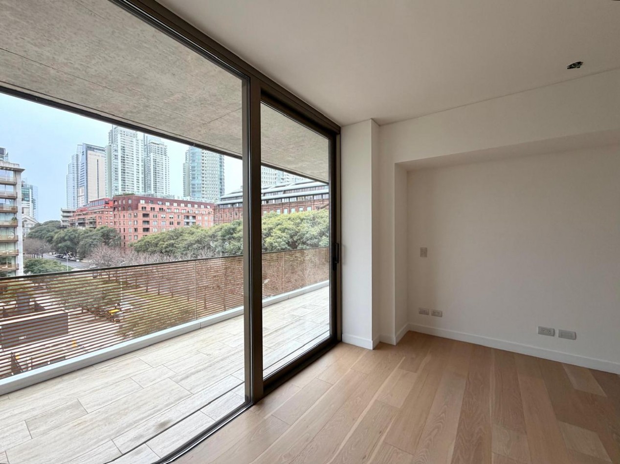Departamento 4 ambientes con dependencia y cocheras en Oceana, Puerto Madero