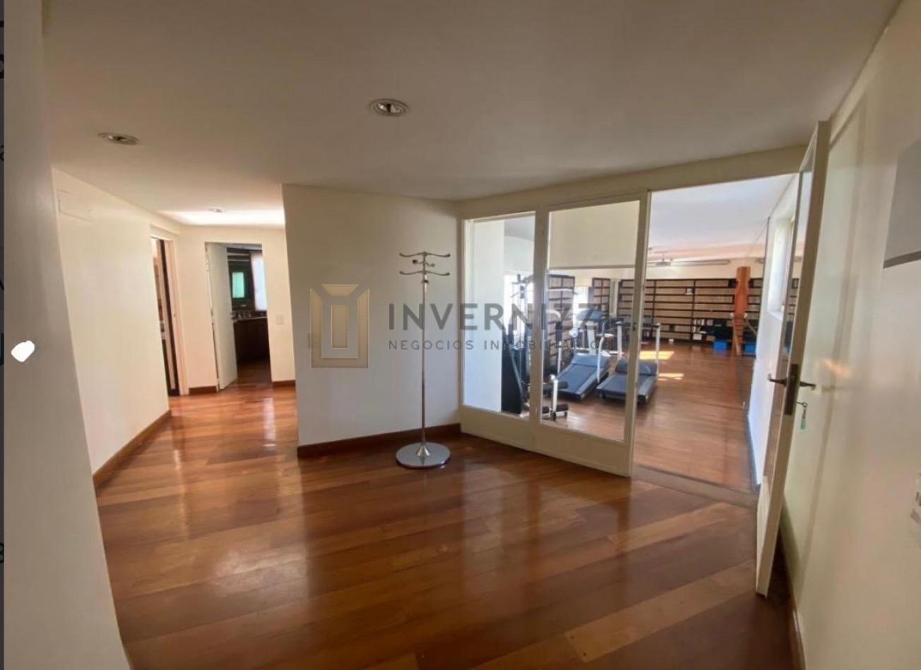 Casa en Venta 18 ambientes, Palermo Chico