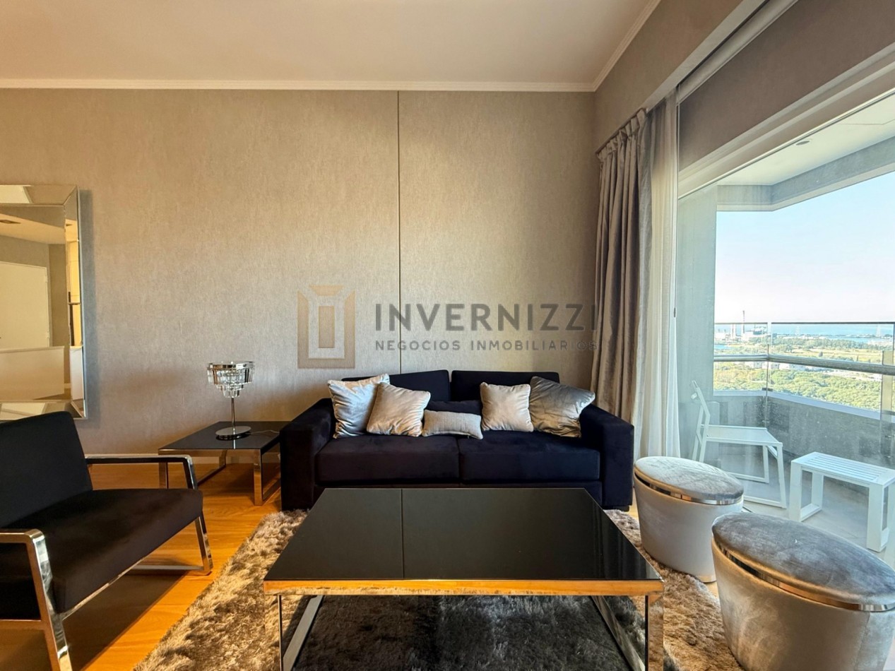 2 ambientes - Piso alto - Alvear Tower - Amueblado