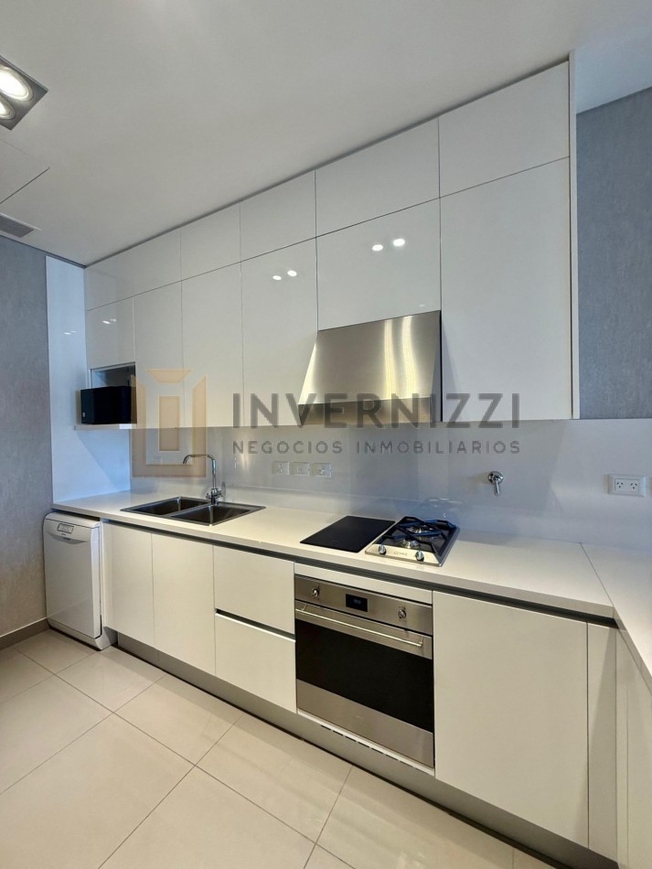 2 ambientes - Piso alto - Alvear Tower - Amueblado