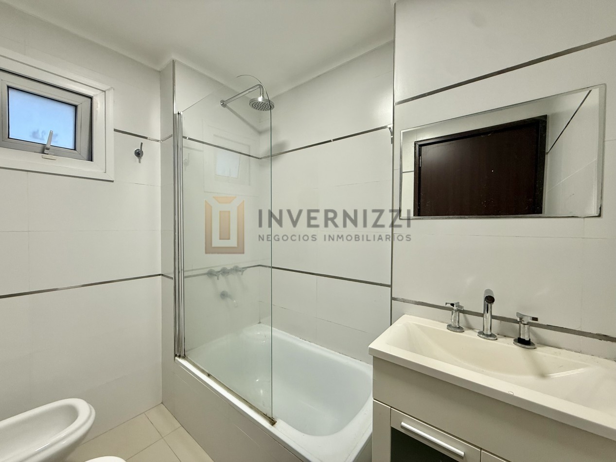 Excelente 3 ambientes - con cochera