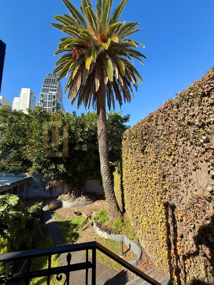 Hermoso PH con gran jardin en Palermo  