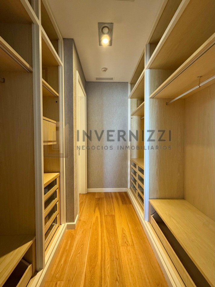 2 ambientes - Piso alto - Alvear Tower - Amueblado