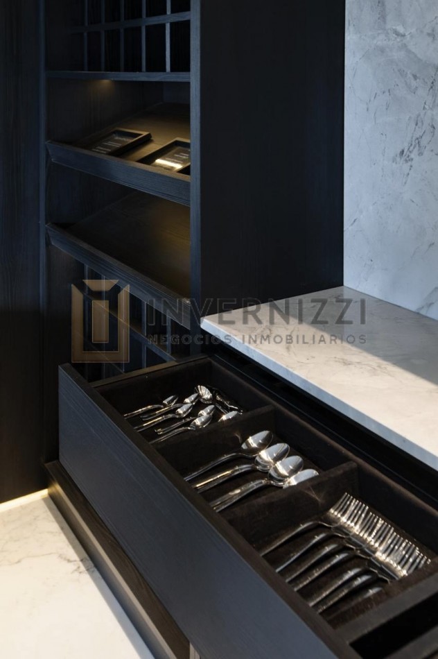 Semipiso con Piscina Propia y Terraza - Alvear Tower - Amueblado