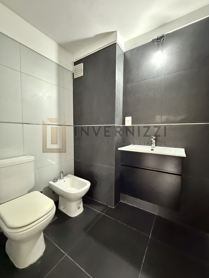 Hermoso 2 ambientes con cochera.- Contrafrente