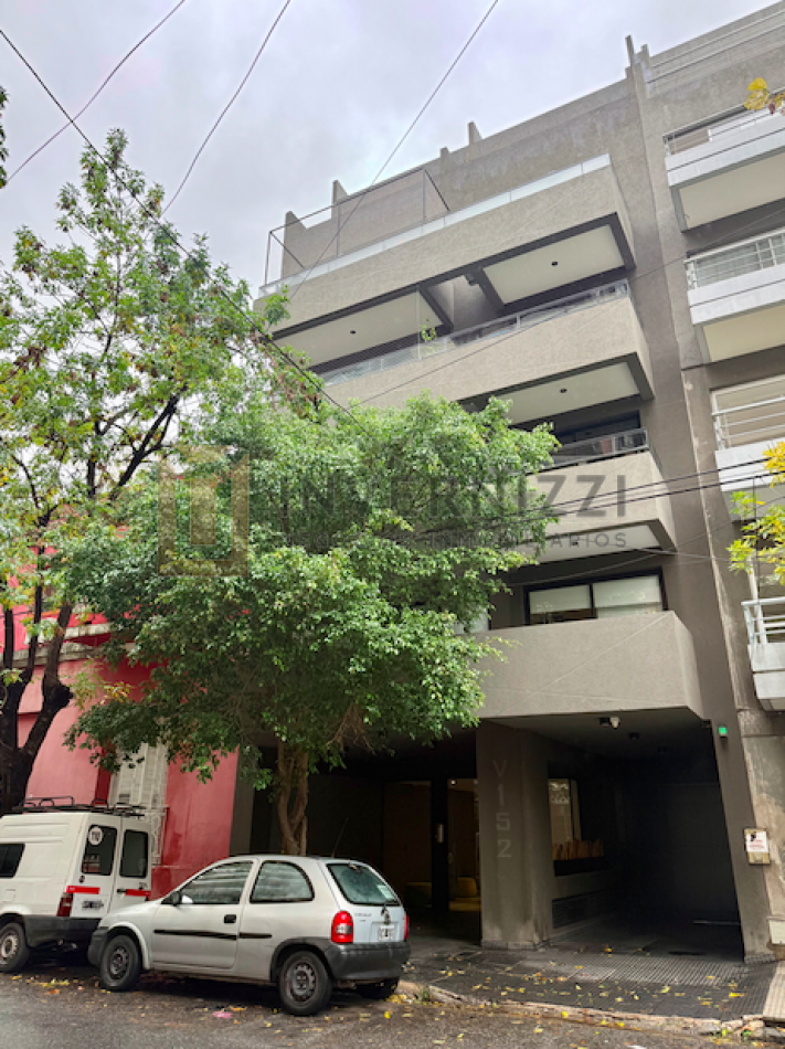 Hermoso 2 ambientes con cochera.- Contrafrente