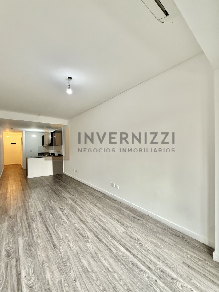 Hermoso 2 ambientes con cochera.- Contrafrente