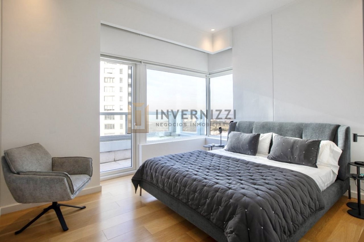 Semipiso con Piscina Propia y Terraza - Alvear Tower - Amueblado