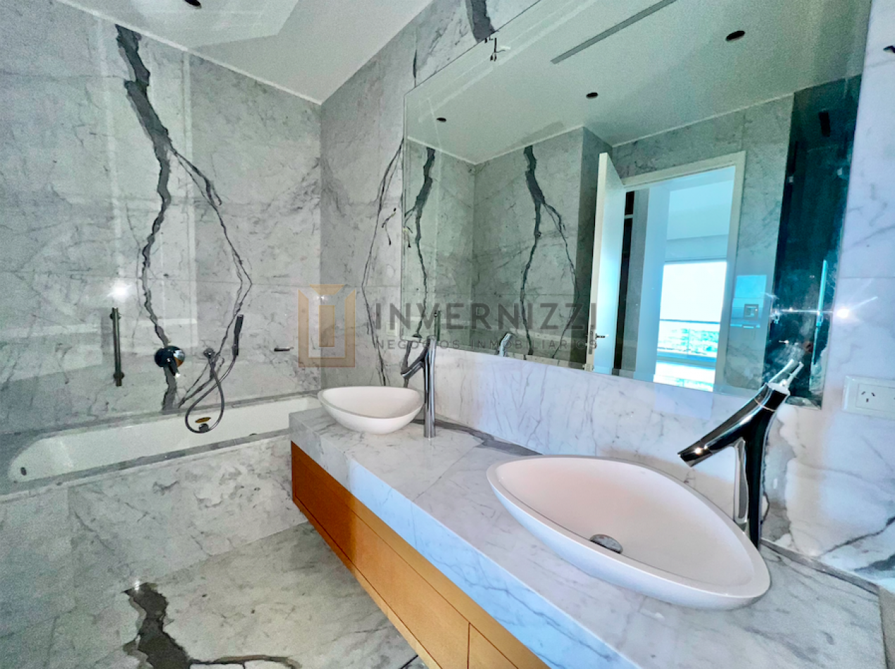 Semipiso con Piscina Propia y Terraza - Alvear Tower - Amueblado