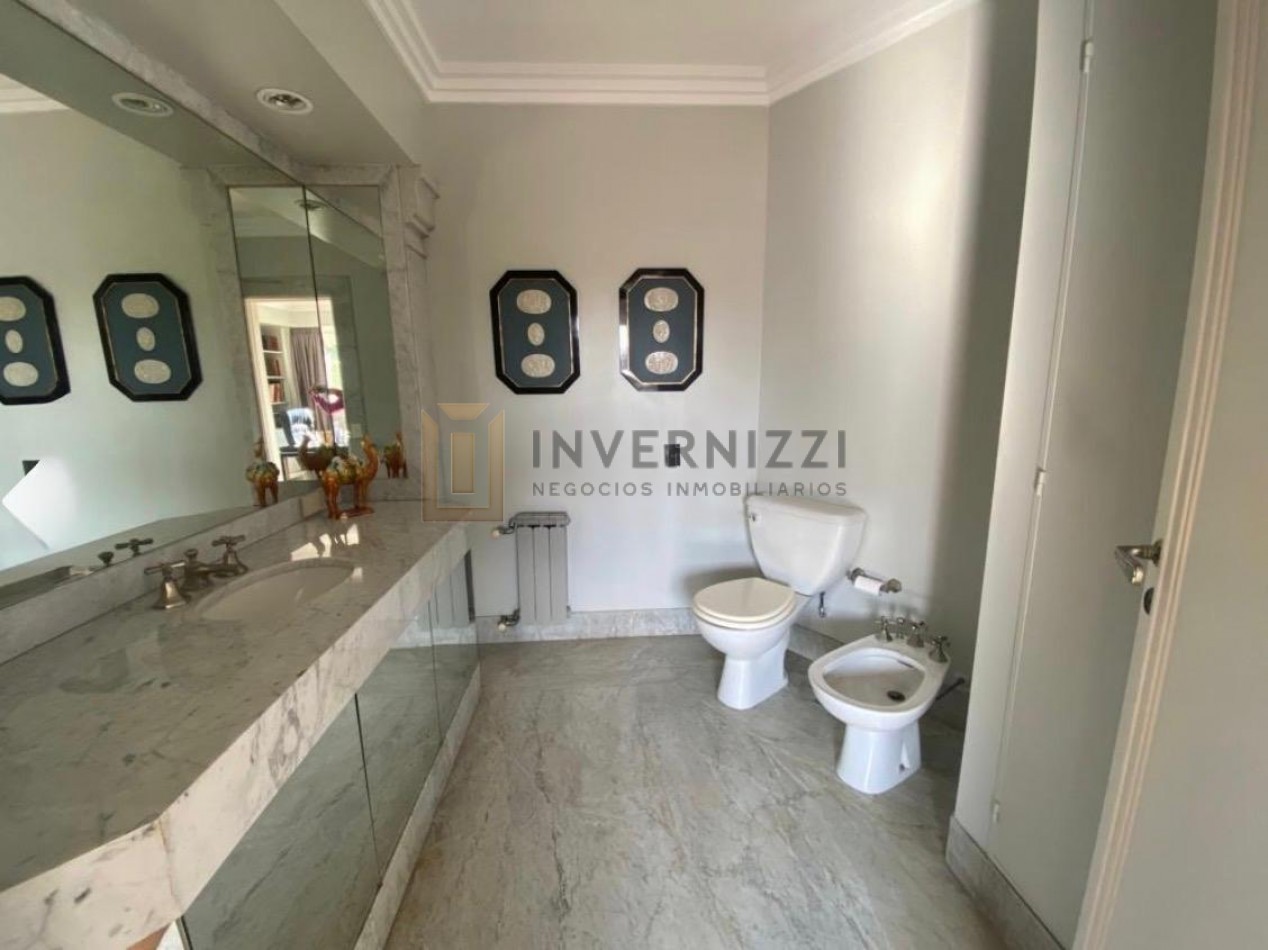 Casa en Venta 18 ambientes, Palermo Chico