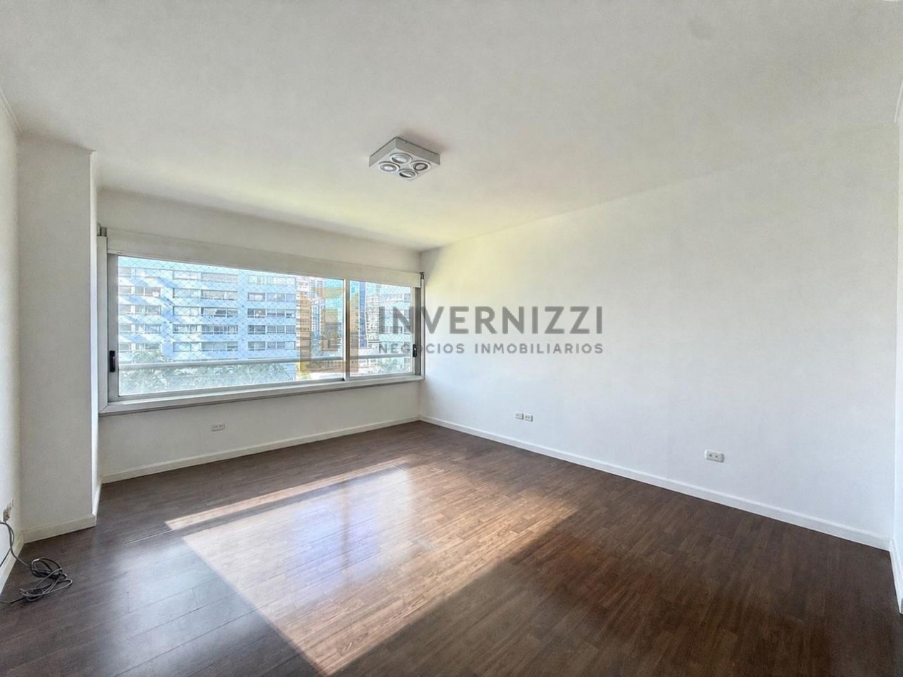 RETASADO. 4 ambientes + dependencia. CON TERRAZA - Zencity
