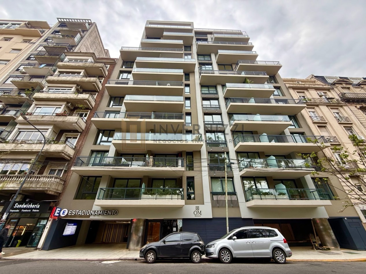 4 ambientes + dependencia y 2 cocheras en OM Recoleta