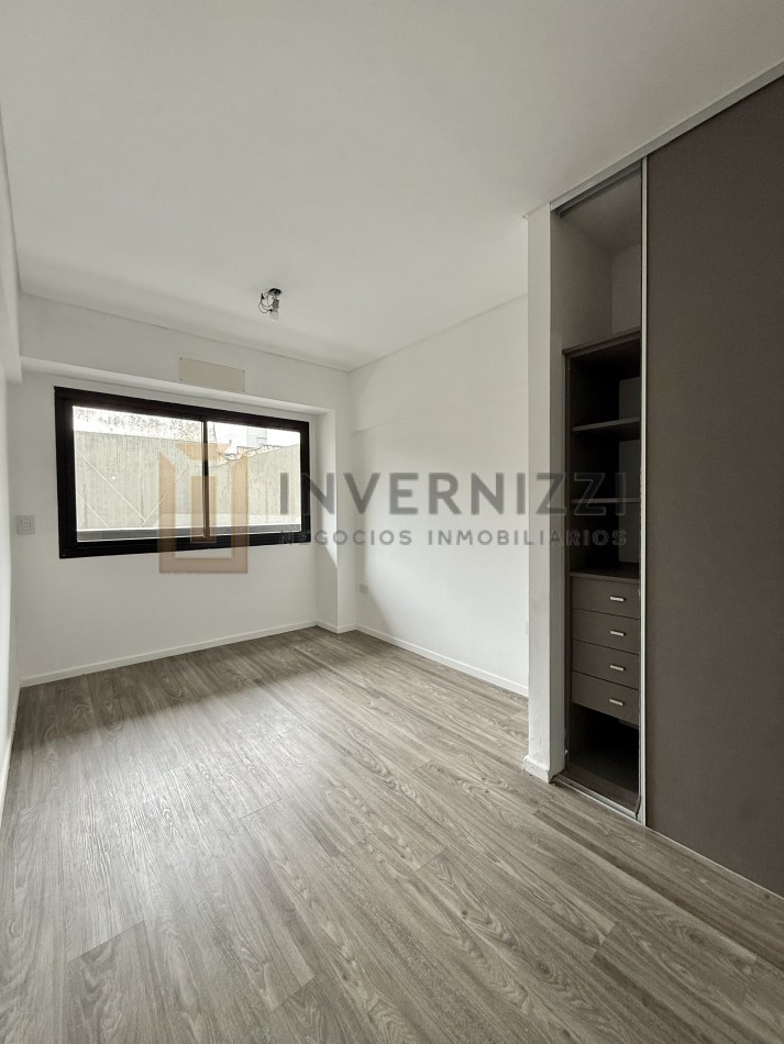 Hermoso 2 ambientes con cochera.- Contrafrente