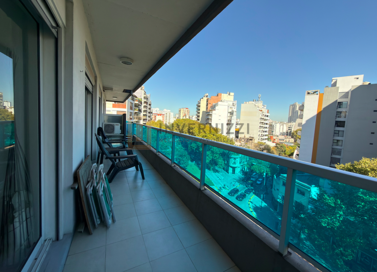 Excelente 3 ambientes - con Cochera - FRENTE