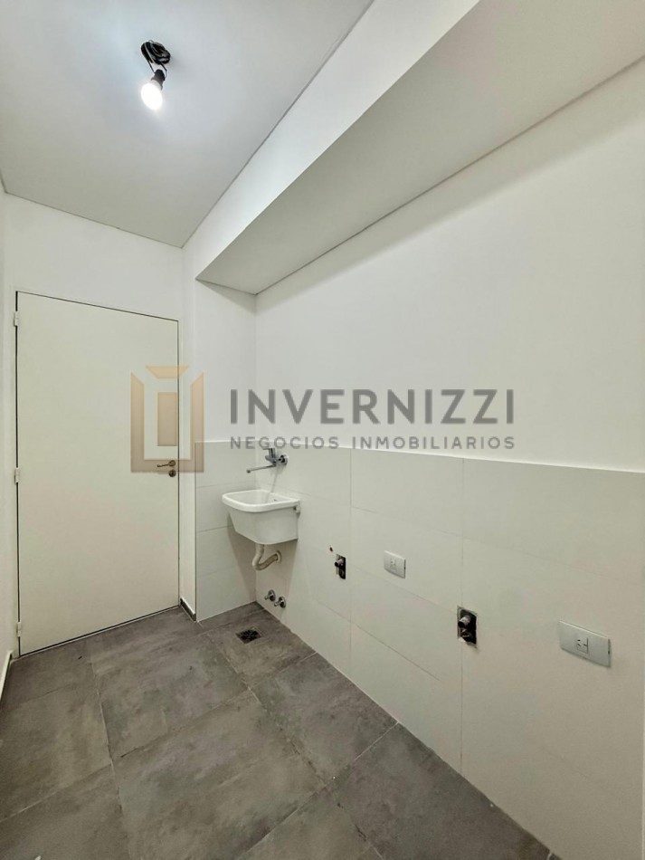 4 ambientes + dependencia y 2 cocheras en OM Recoleta