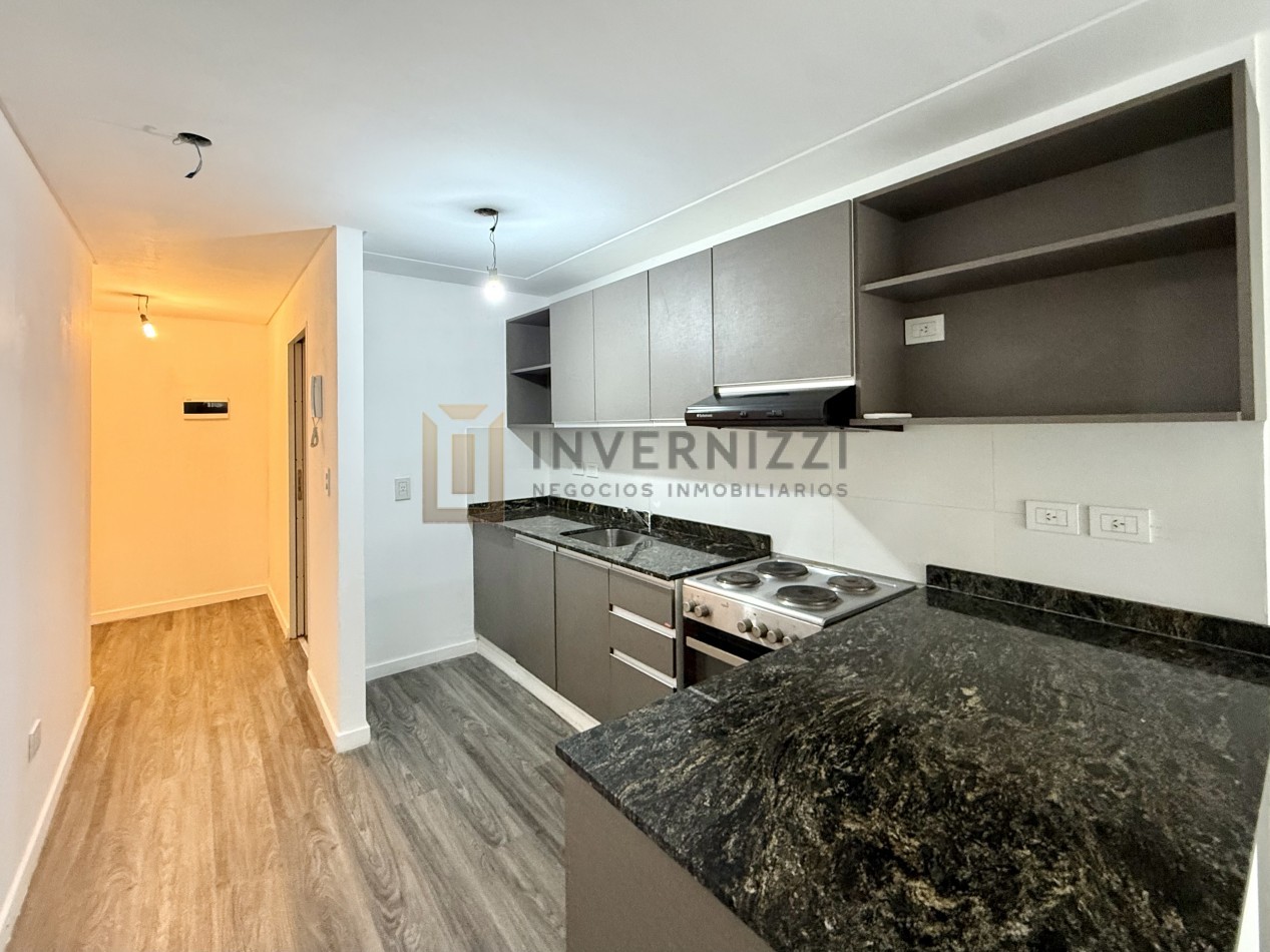 Hermoso 2 ambientes con cochera.- Contrafrente