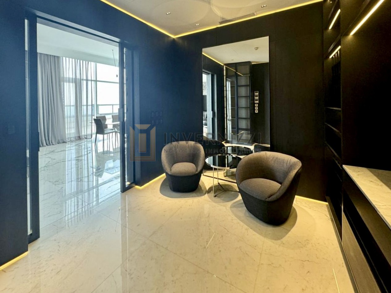 Semipiso con Piscina Propia y Terraza - Alvear Tower - Amueblado