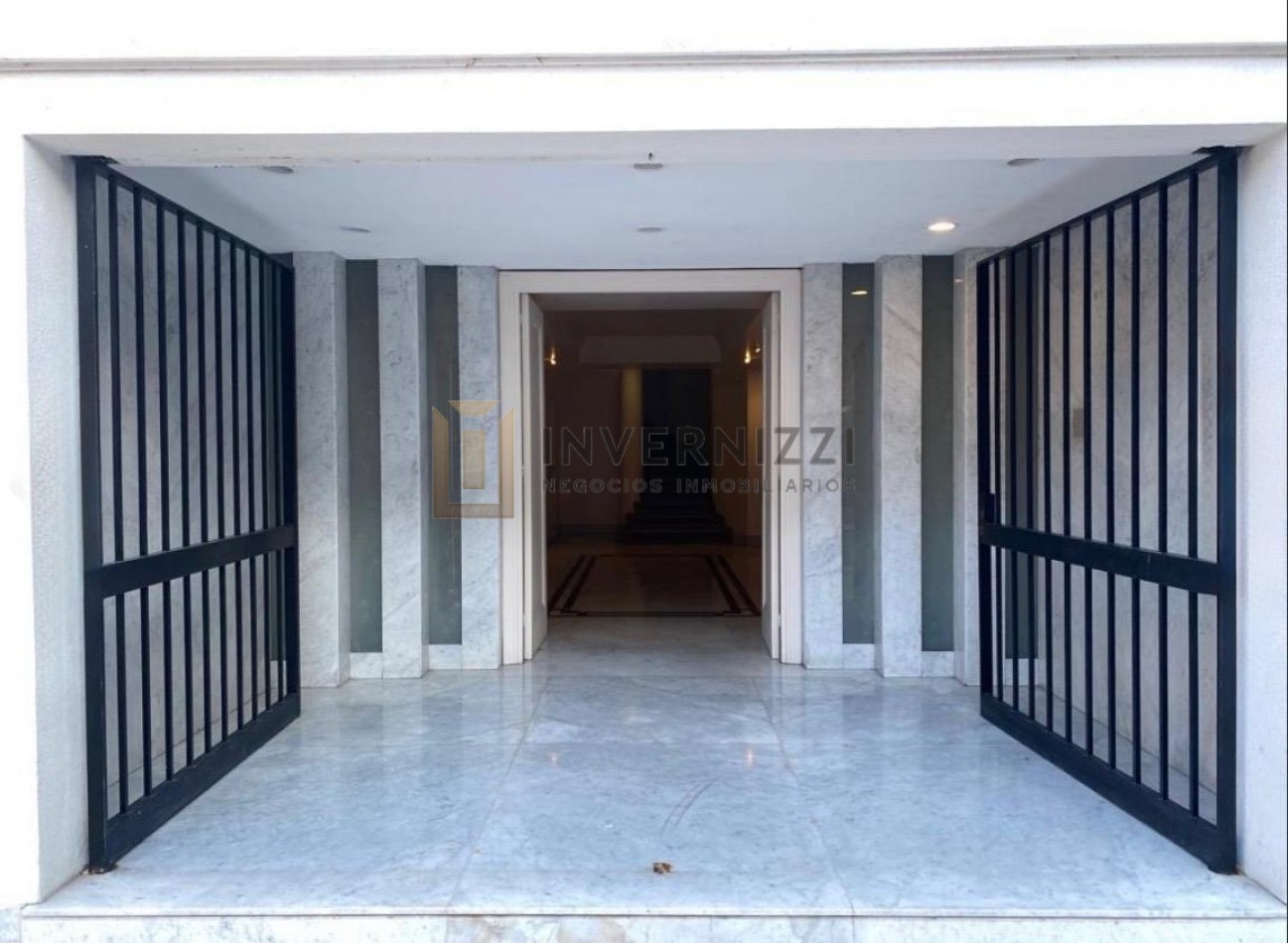Casa en Venta 18 ambientes, Palermo Chico