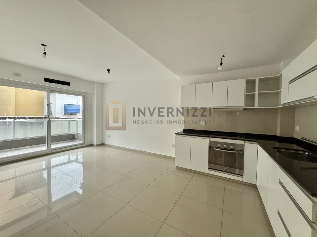 Excelente 3 ambientes - con cochera