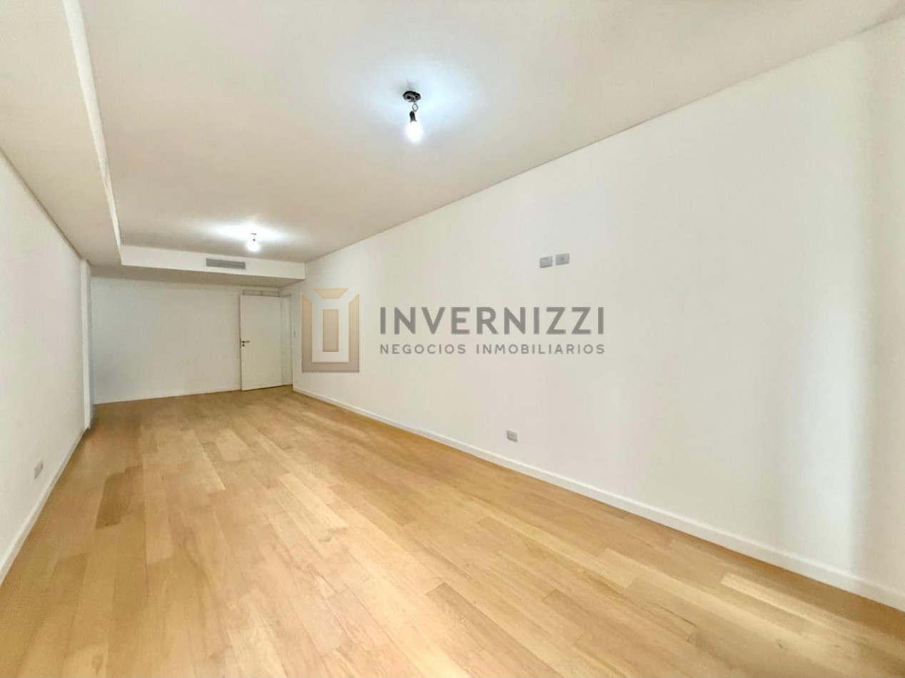 4 ambientes + dependencia y 2 cocheras en OM Recoleta