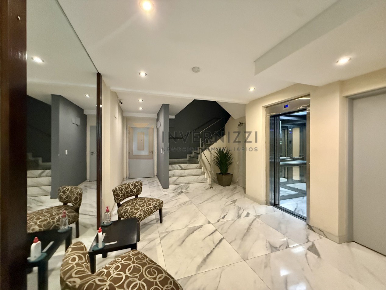 Excelente 3 ambientes - con cochera