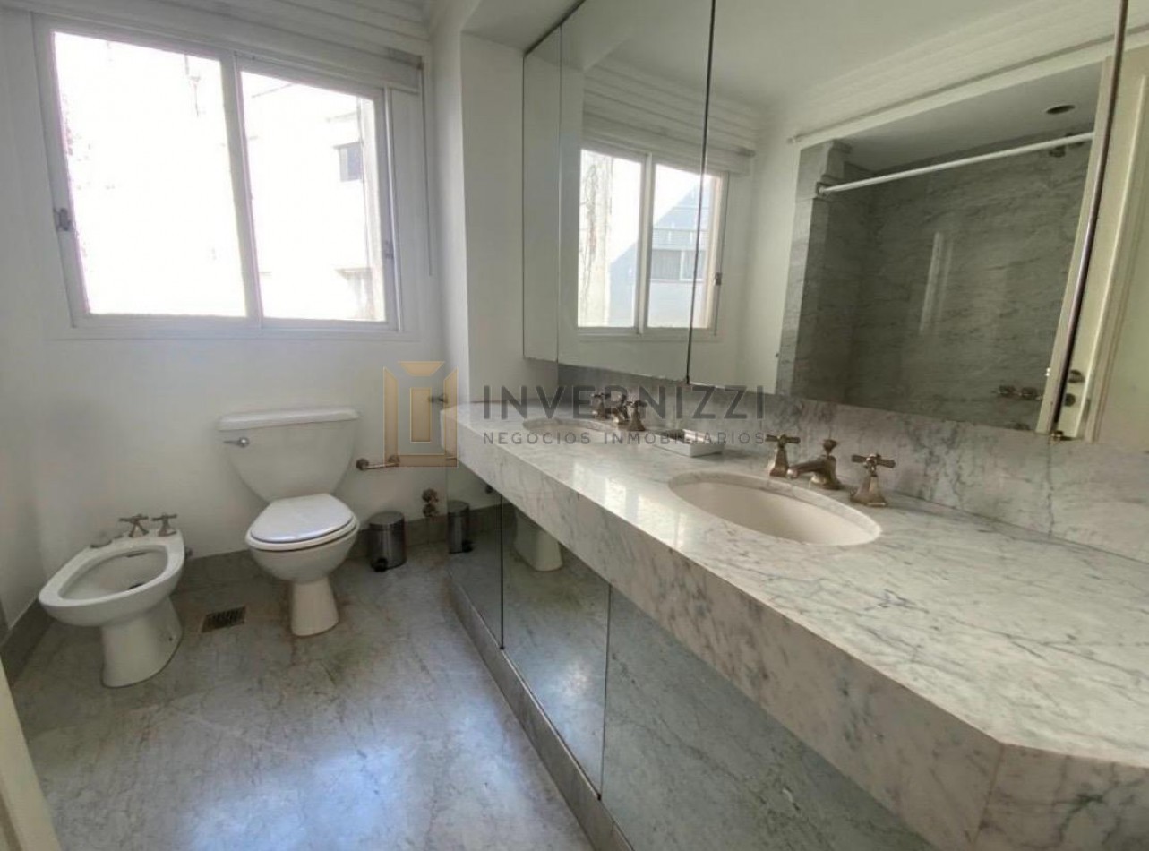 Casa en Venta 18 ambientes, Palermo Chico