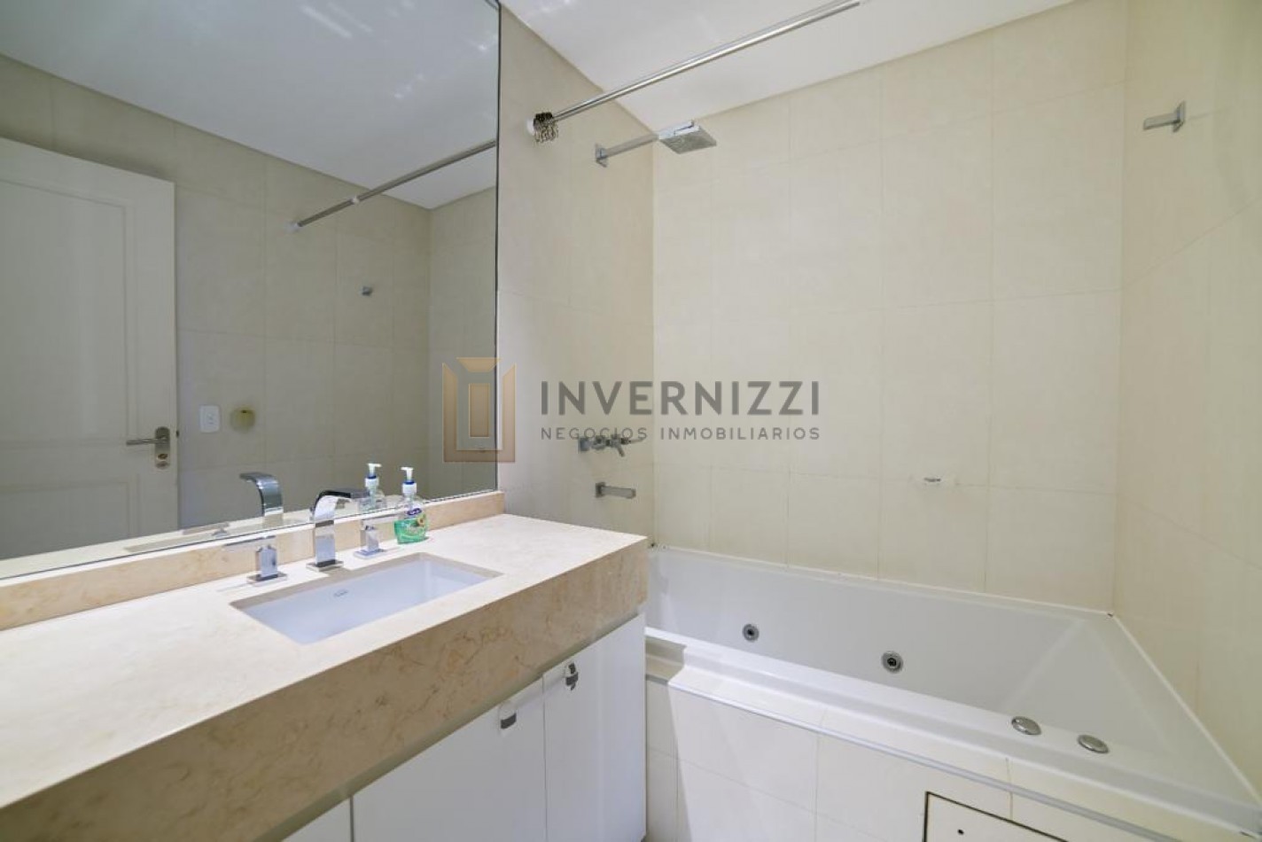 Espectacular 3 Amb - Amueblado - Torre del Yacht - Piso alto