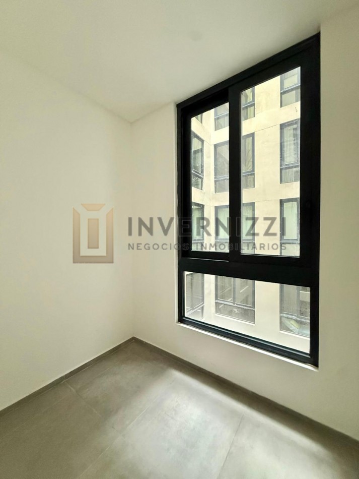 4 ambientes + dependencia y 2 cocheras en OM Recoleta