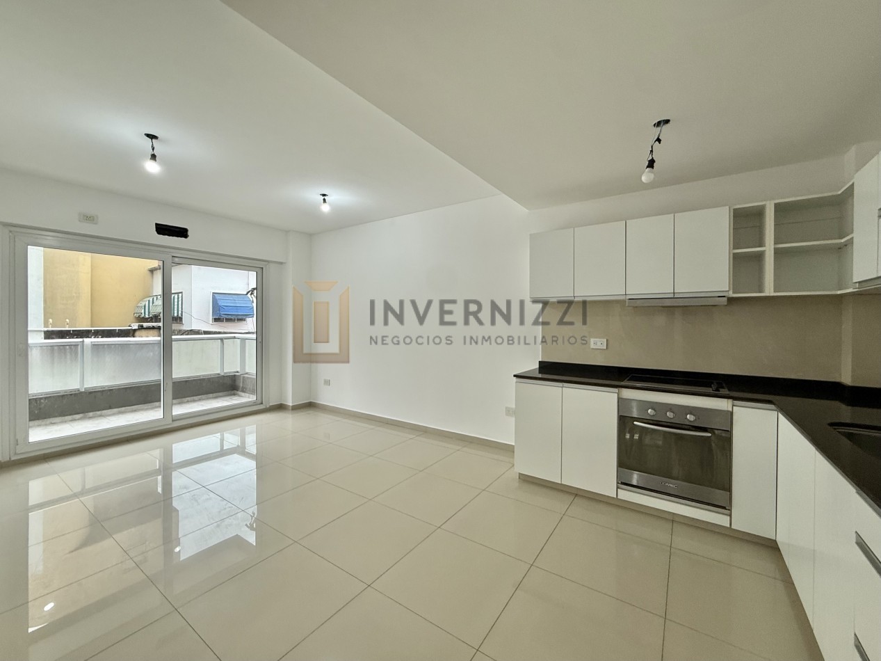 Excelente 3 ambientes - con cochera