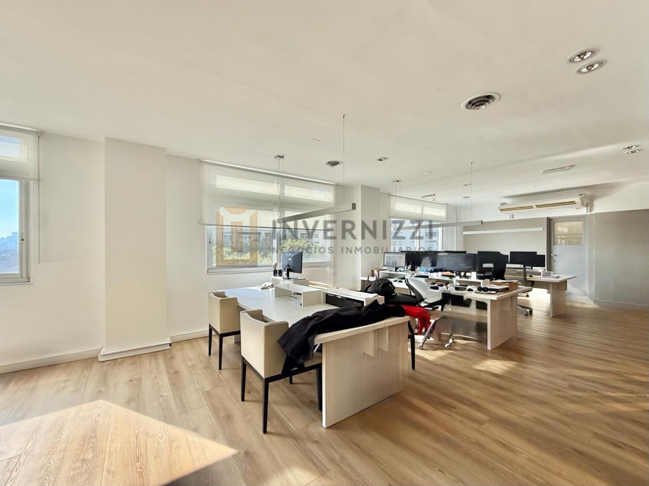 Venta Oficina en La Algodonera - 400 m²