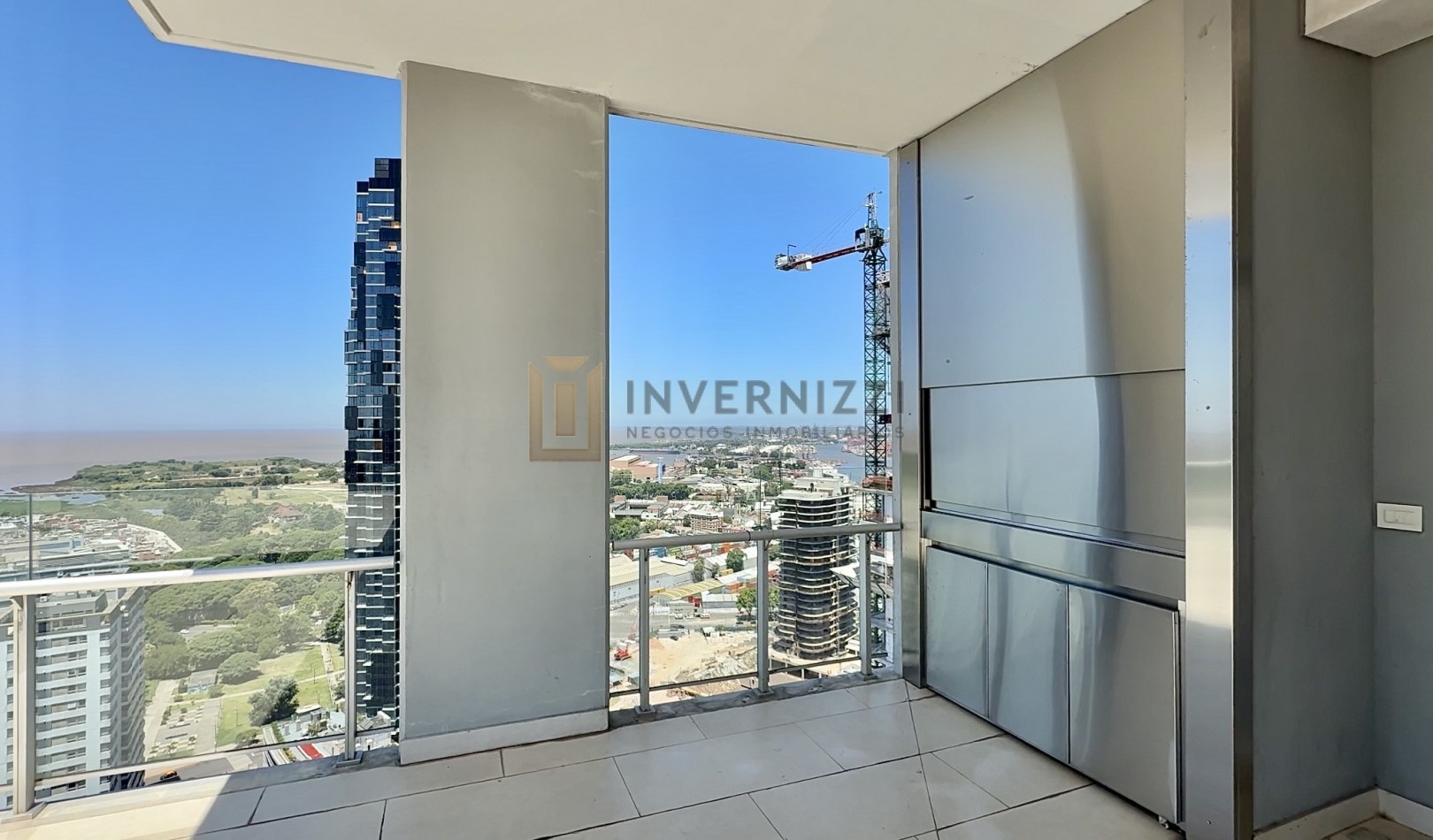 SLS - Penthouse 4 amb. + dep - CON PISCINA PRIVADA