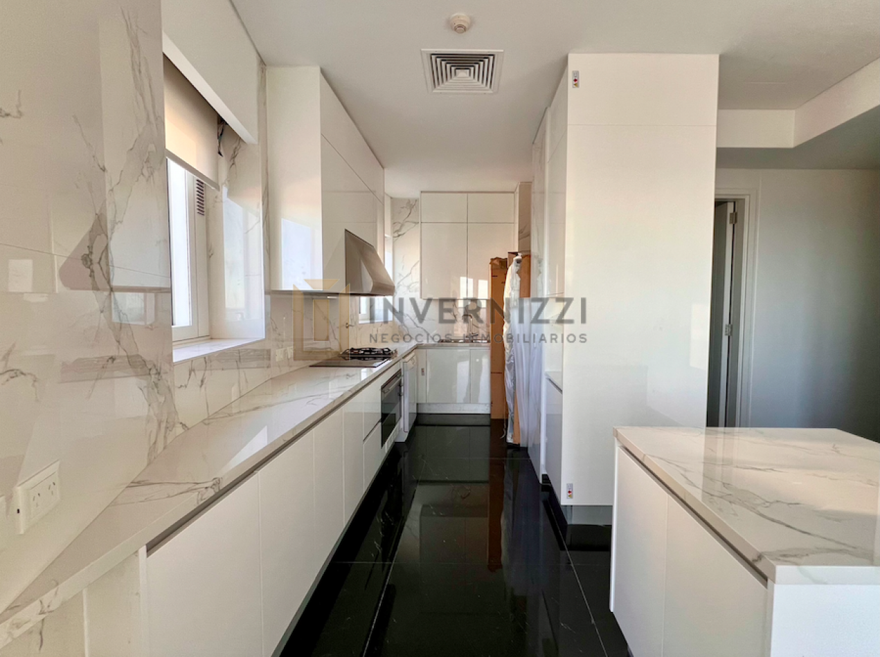 Semipiso con Piscina Propia y Terraza - Alvear Tower - Amueblado