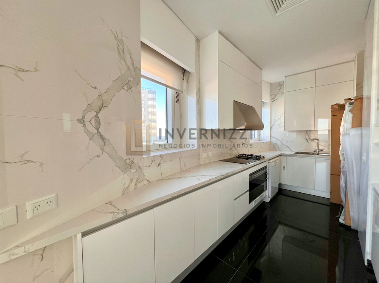 Semipiso con Piscina Propia y Terraza - Alvear Tower - Amueblado