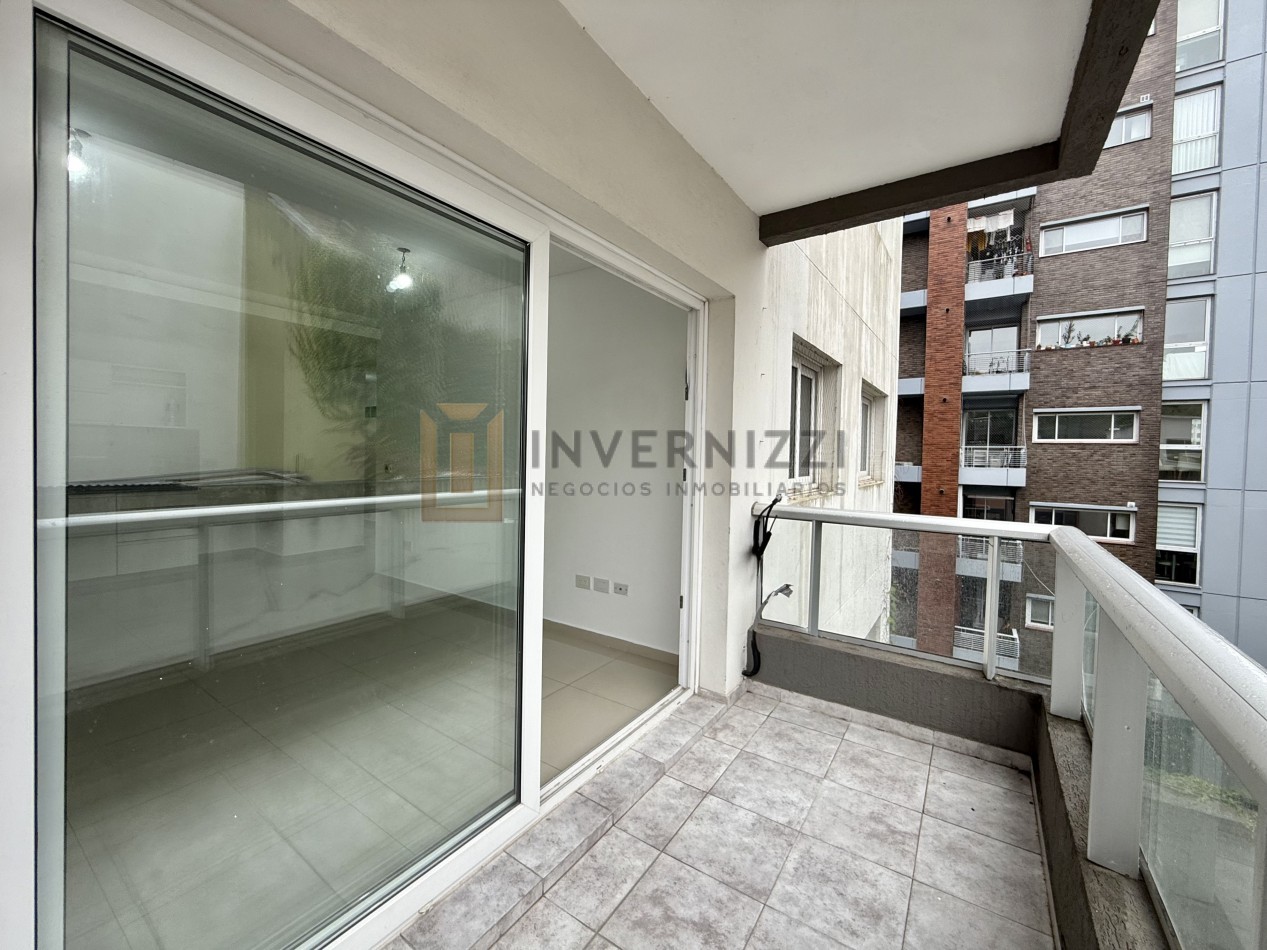 Excelente 3 ambientes - con cochera