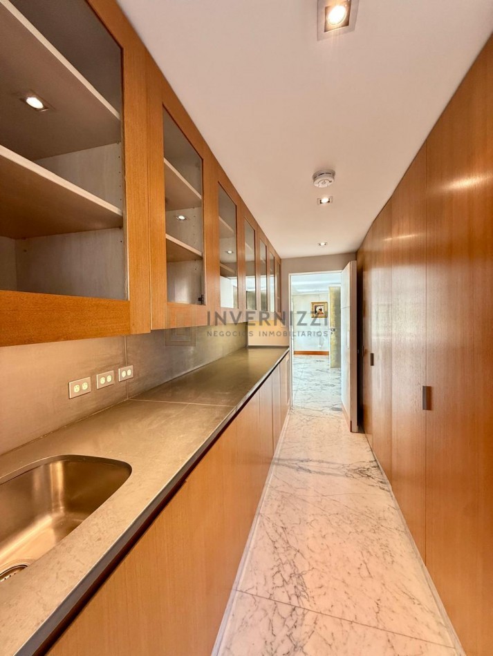 PISO UNICO - 5 amb + dep - Edificio Panedile.