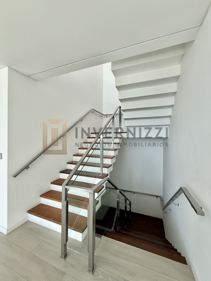 SLS - Penthouse 4 amb. + dep - CON PISCINA PRIVADA