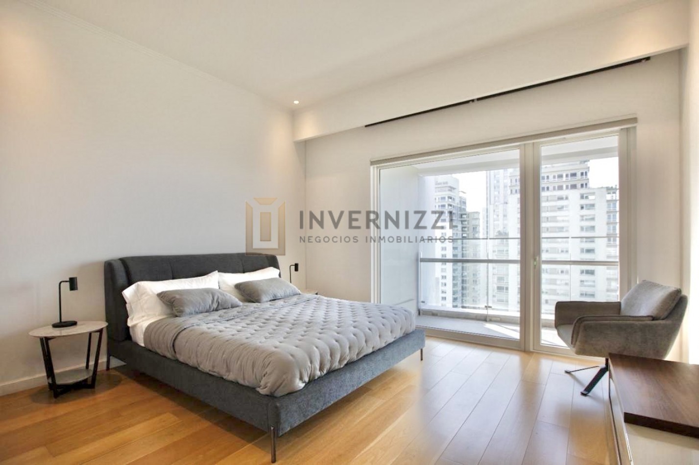 Semipiso con Piscina Propia y Terraza - Alvear Tower - Amueblado