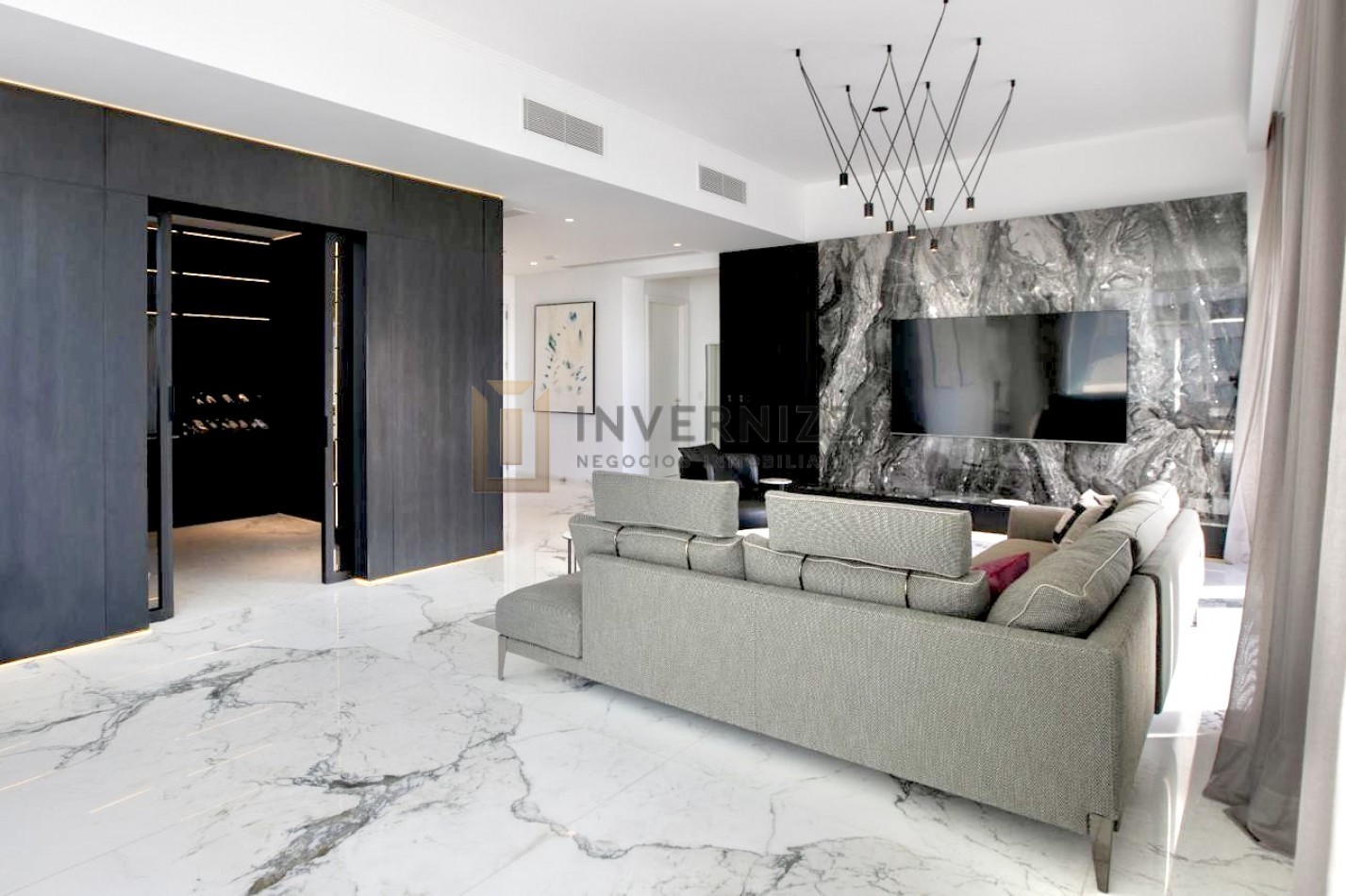 Semipiso con Piscina Propia y Terraza - Alvear Tower - Amueblado