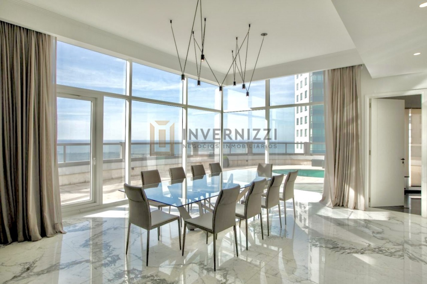 Semipiso con Piscina Propia y Terraza - Alvear Tower - Amueblado