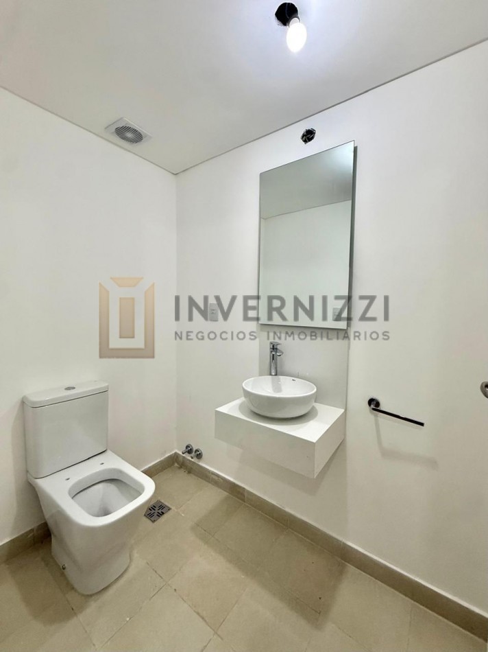 4 Ambientes dependencia y 2 cocheras en OM Recoleta