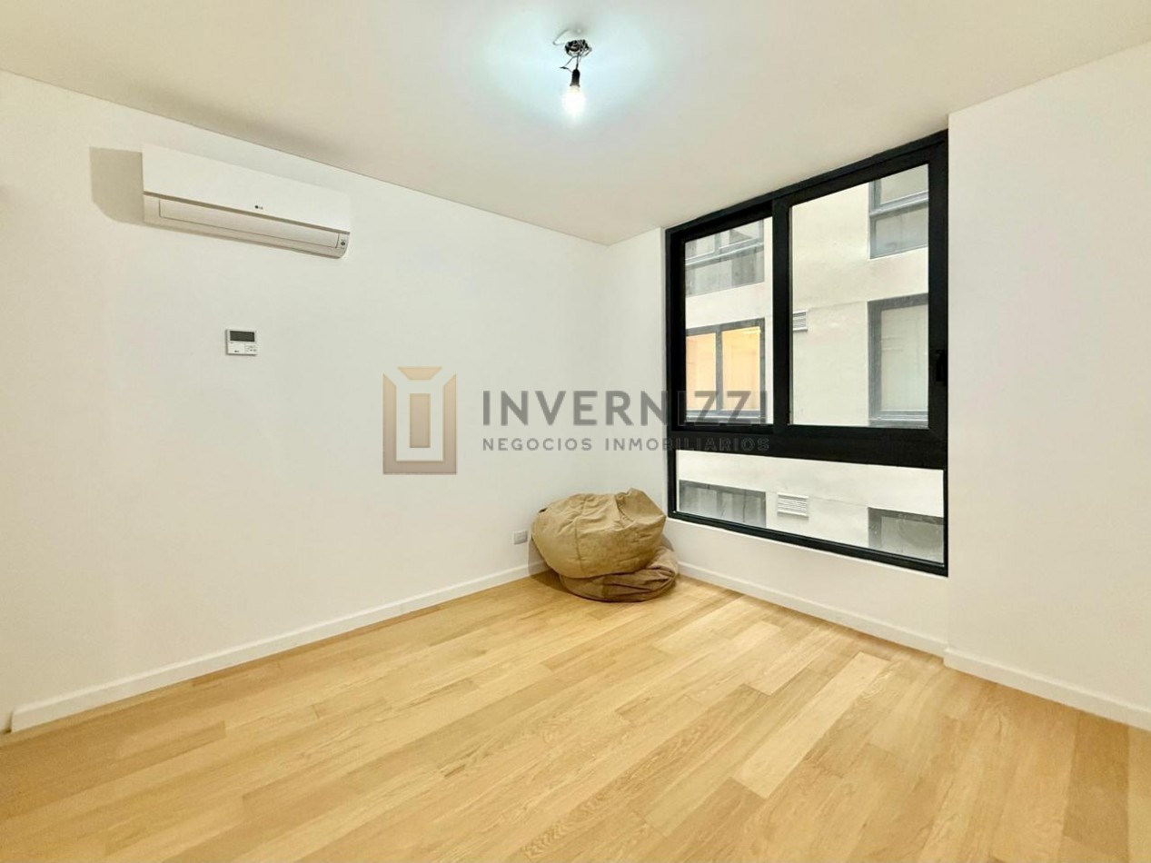 4 Ambientes dependencia y 2 cocheras en OM Recoleta