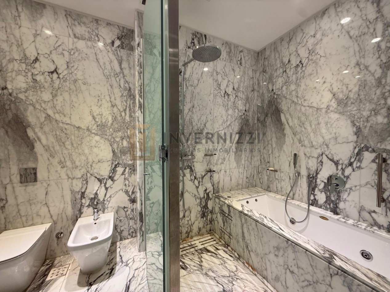 2 ambientes - Piso alto - Alvear Tower - Amueblado