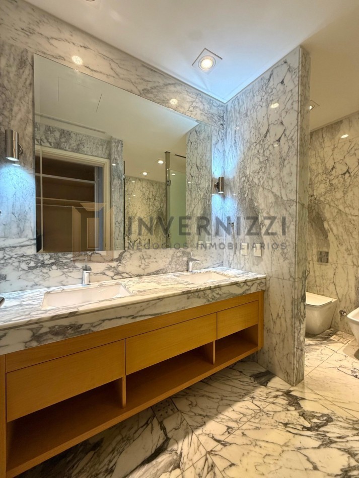 2 ambientes - Piso alto - Alvear Tower - Amueblado