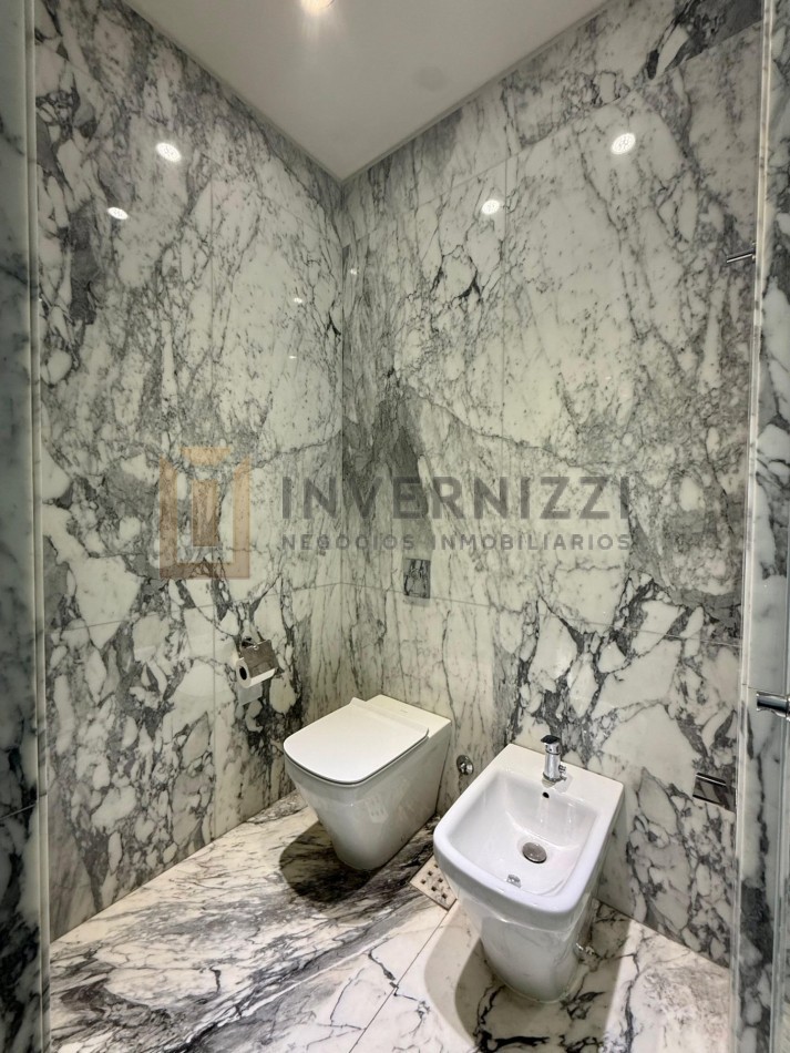 2 ambientes - Piso alto - Alvear Tower - Amueblado