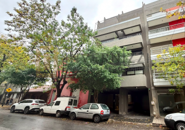 Hermoso 2 ambientes con cochera.- Contrafrente